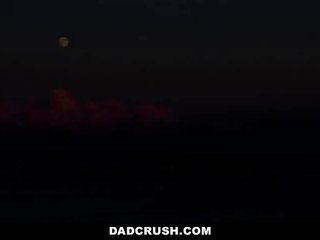 Dadcrush - stepdaddy מזיין שלי מגולח כוס