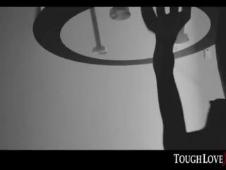 Toughlovex سبتمبر reign initiates لها أحلام ل واقع