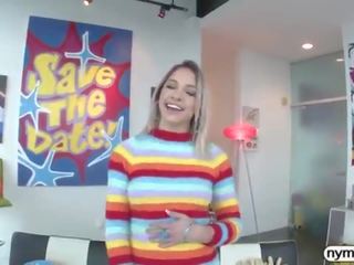 걸레 khloe kapri 이 그녀의 씨발 구멍 신장