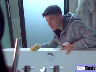 Чарівний домогосподарка (leigh darby) з великий jugss прицвяхований хардкор на камера vid-03