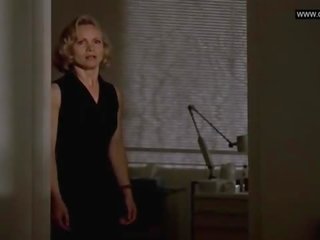 Renee soutendijk - 벌거 벗은, 명백한 수음, 완전한 정면 더러운 비디오 장면 - 드 flat (1994)